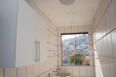 Casa à venda com 704m², 4 quartos e 5 vagas Casa à venda com 704m², 4 quartos e 5 vagasÁrea de Serviço