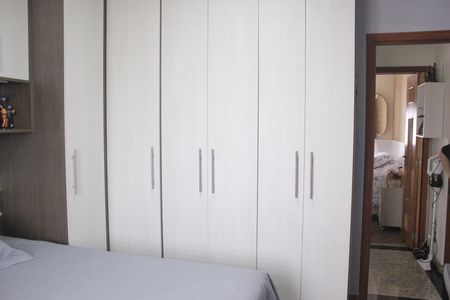 Casa de condomínio à venda com 166m², 3 quartos e 3 vagasSuíte 3