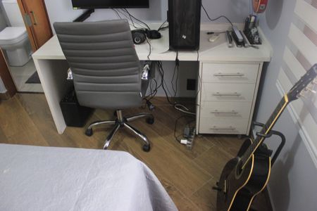 Casa de condomínio à venda com 166m², 3 quartos e 3 vagasSuíte 3