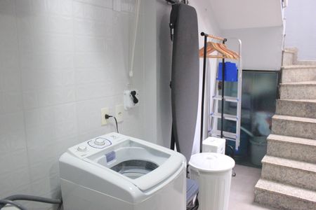 Casa de condomínio à venda com 166m², 3 quartos e 3 vagasLavanderia