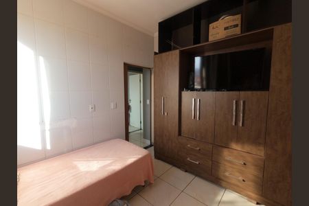 Casa à venda com 90m², 2 quartos e 1 vagaQuarto 2