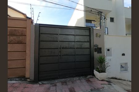 Casa à venda com 90m², 2 quartos e 1 vagaFachada
