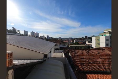 Casa à venda com 90m², 2 quartos e 1 vagavista/quarto 1