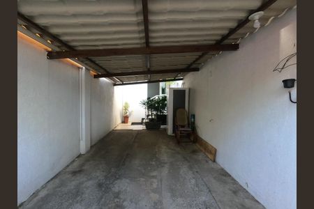 Casa à venda com 90m², 2 quartos e 1 vagaGaragem