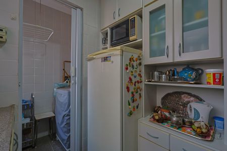 Apartamento à venda com 68m², 3 quartos e 1 vaga Apartamento à venda com 68m², 3 quartos e 1 vagaCozinha e Área de Serviço