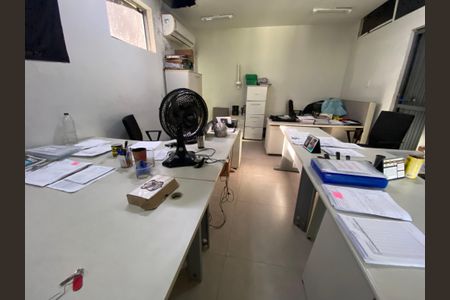 Casa à venda com 350m², 4 quartos e 10 vagas Casa à venda com 350m², 4 quartos e 10 vagasQuarto 3
