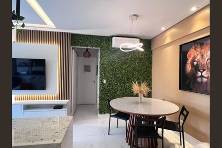 Apartamento à venda com 69m², 2 quartos e 2 vagasFoto 03