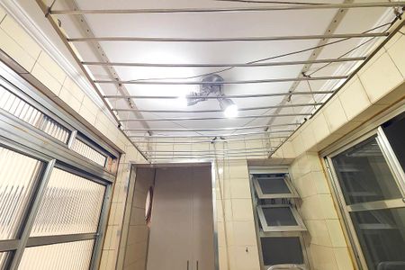 Apartamento à venda com 60m², 2 quartos e 1 vaga Apartamento à venda com 60m², 2 quartos e 1 vagaLavanderia