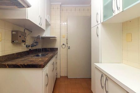Apartamento à venda com 60m², 2 quartos e 1 vaga Apartamento à venda com 60m², 2 quartos e 1 vagaCozinha