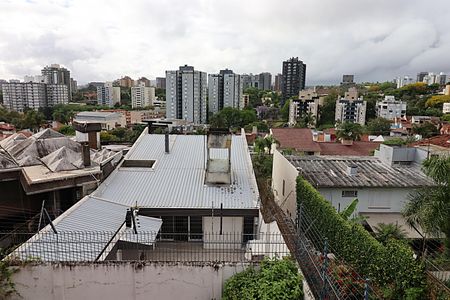 Casa à venda com 300m², 3 quartos e 3 vagasVista do Quarto 2