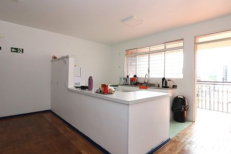Casa à venda com 300m², 3 quartos e 3 vagasCozinha