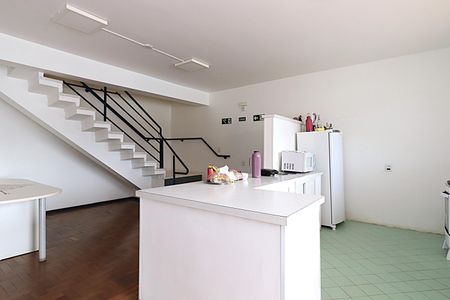 Casa à venda com 300m², 3 quartos e 3 vagasCozinha