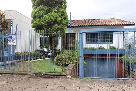 Casa à venda com 300m², 3 quartos e 3 vagasFachada 