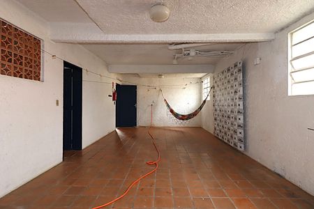 Casa à venda com 300m², 3 quartos e 3 vagasGaragem