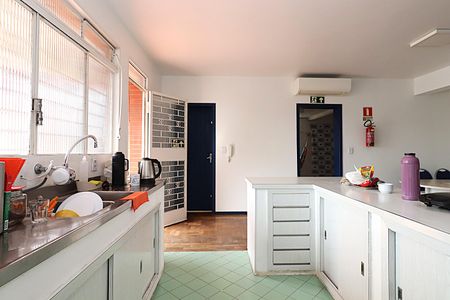 Casa à venda com 300m², 3 quartos e 3 vagasCozinha