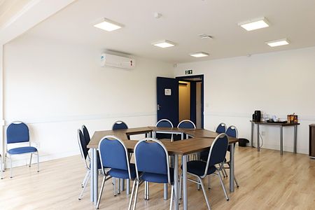 Sala de casa à venda com 3 quartos, 300m² em Boa Vista, Porto Alegre