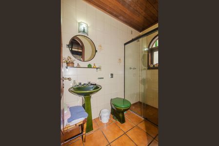 Casa à venda com 430m², 3 quartos e 2 vagas Casa à venda com 430m², 3 quartos e 2 vagasBanheiro Social 2