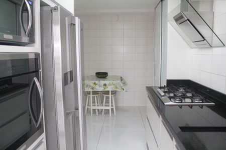 Apartamento à venda com 115m², 3 quartos e 2 vagasCozinha