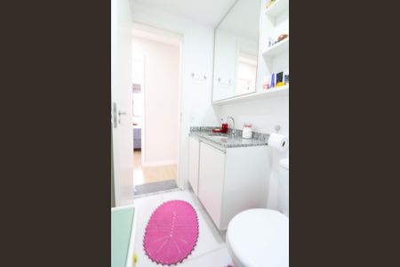 Apartamento à venda com 71m², 3 quartos e 1 vaga Apartamento à venda com 71m², 3 quartos e 1 vagaBanheiro Social