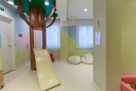 Apartamento à venda com 71m², 3 quartos e 1 vaga Apartamento à venda com 71m², 3 quartos e 1 vagaÁrea comum