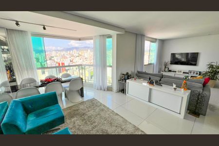 Apartamento para alugar com 115m², 3 quartos e 2 vagas Apartamento para alugar com 115m², 3 quartos e 2 vagasSala