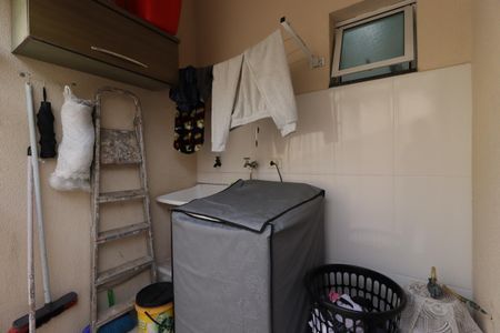 Casa à venda com 153m², 3 quartos e 2 vagasÁrea de Serviço