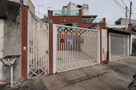 Casa à venda com 153m², 3 quartos e 2 vagasFachada