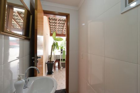 Casa à venda com 153m², 3 quartos e 2 vagasCobertura  Banheiro