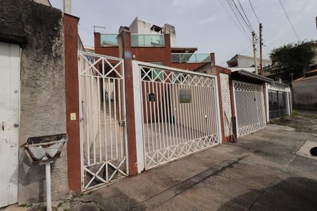 Casa à venda com 153m², 3 quartos e 2 vagasFachada