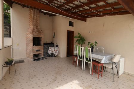 Casa à venda com 153m², 3 quartos e 2 vagasCobertura 