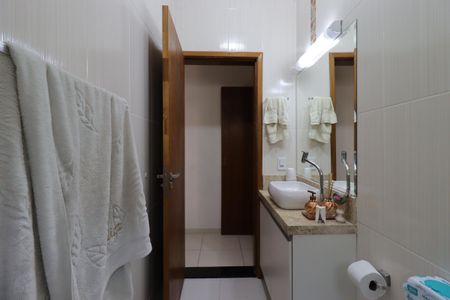 Casa à venda com 153m², 3 quartos e 2 vagasBanheiro da Suíte