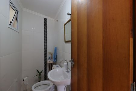 Casa à venda com 153m², 3 quartos e 2 vagasCobertura  Banheiro