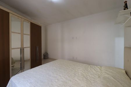 Casa à venda com 153m², 3 quartos e 2 vagasSuíte