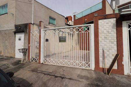 Casa à venda com 153m², 3 quartos e 2 vagasFachada