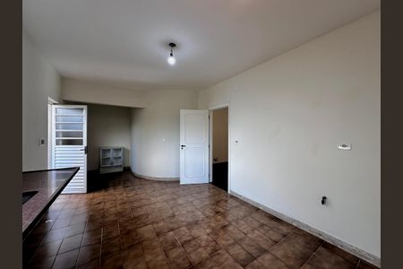 Casa à venda com 463m², 4 quartos e 6 vagas Casa à venda com 463m², 4 quartos e 6 vagasCozinha