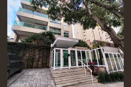 Apartamento à venda com 148m², 2 quartos e 3 vagasFachada