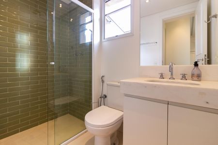 Apartamento à venda com 148m², 2 quartos e 3 vagasBanheiro 2 da Suíte 2