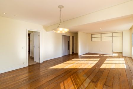 Apartamento à venda com 148m², 2 quartos e 3 vagasSala