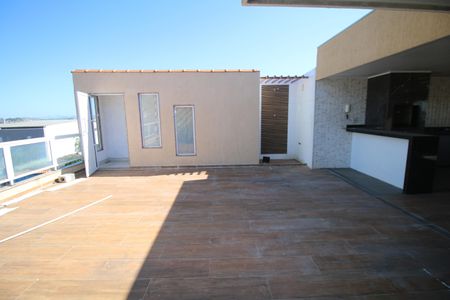 Casa à venda com 250m², 2 quartos e sem vagaTerraço