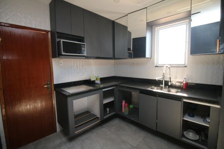 Casa à venda com 250m², 2 quartos e sem vagaCozinha