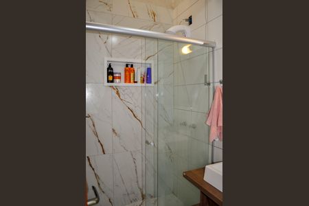 Casa de condomínio à venda com 49m², 2 quartos e 1 vaga Casa de condomínio à venda com 49m², 2 quartos e 1 vagaBanheiro da Suíte