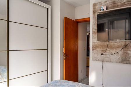 Casa de condomínio à venda com 49m², 2 quartos e 1 vaga Casa de condomínio à venda com 49m², 2 quartos e 1 vagaSuíte