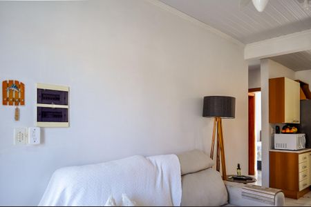 Casa de condomínio à venda com 49m², 2 quartos e 1 vaga Casa de condomínio à venda com 49m², 2 quartos e 1 vagaSala