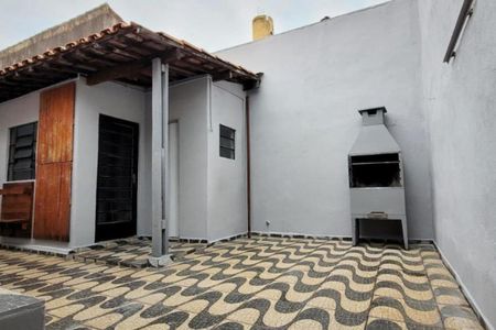 Casa à venda com 98m², 3 quartos e 3 vagas Casa à venda com 98m², 3 quartos e 3 vagasFoto 03