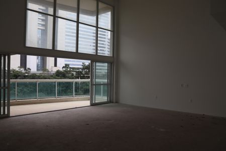 Apartamento à venda com 338m², 4 quartos e 4 vagas Apartamento à venda com 338m², 4 quartos e 4 vagasSala