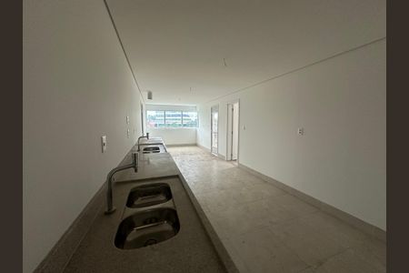 Apartamento à venda com 338m², 4 quartos e 4 vagas Apartamento à venda com 338m², 4 quartos e 4 vagasCozinha