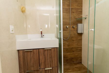 Apartamento à venda com 64m², 1 quarto e 1 vaga Apartamento à venda com 64m², 1 quarto e 1 vagaBanheiro da Suíte