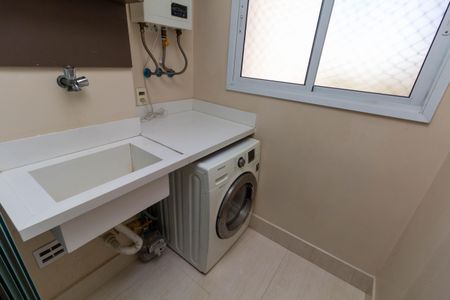 Apartamento à venda com 64m², 1 quarto e 1 vaga Apartamento à venda com 64m², 1 quarto e 1 vagaCozinha e Área de Serviço