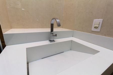Apartamento à venda com 64m², 1 quarto e 1 vaga Apartamento à venda com 64m², 1 quarto e 1 vagaBanheiro Social