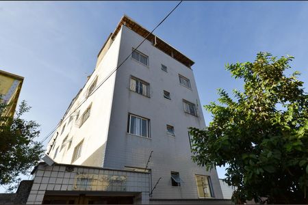 Apartamento à venda com 67m², 2 quartos e 1 vaga Apartamento à venda com 67m², 2 quartos e 1 vagaFachada